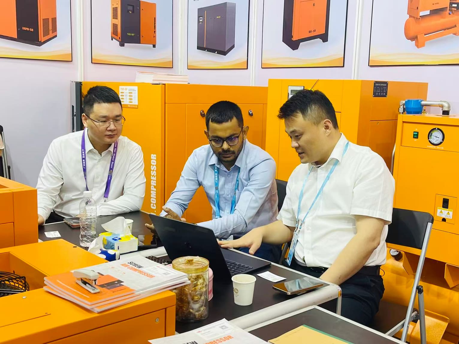 HUADA Air Compressors at the 140th Canton Fair: Opening Day Highlights